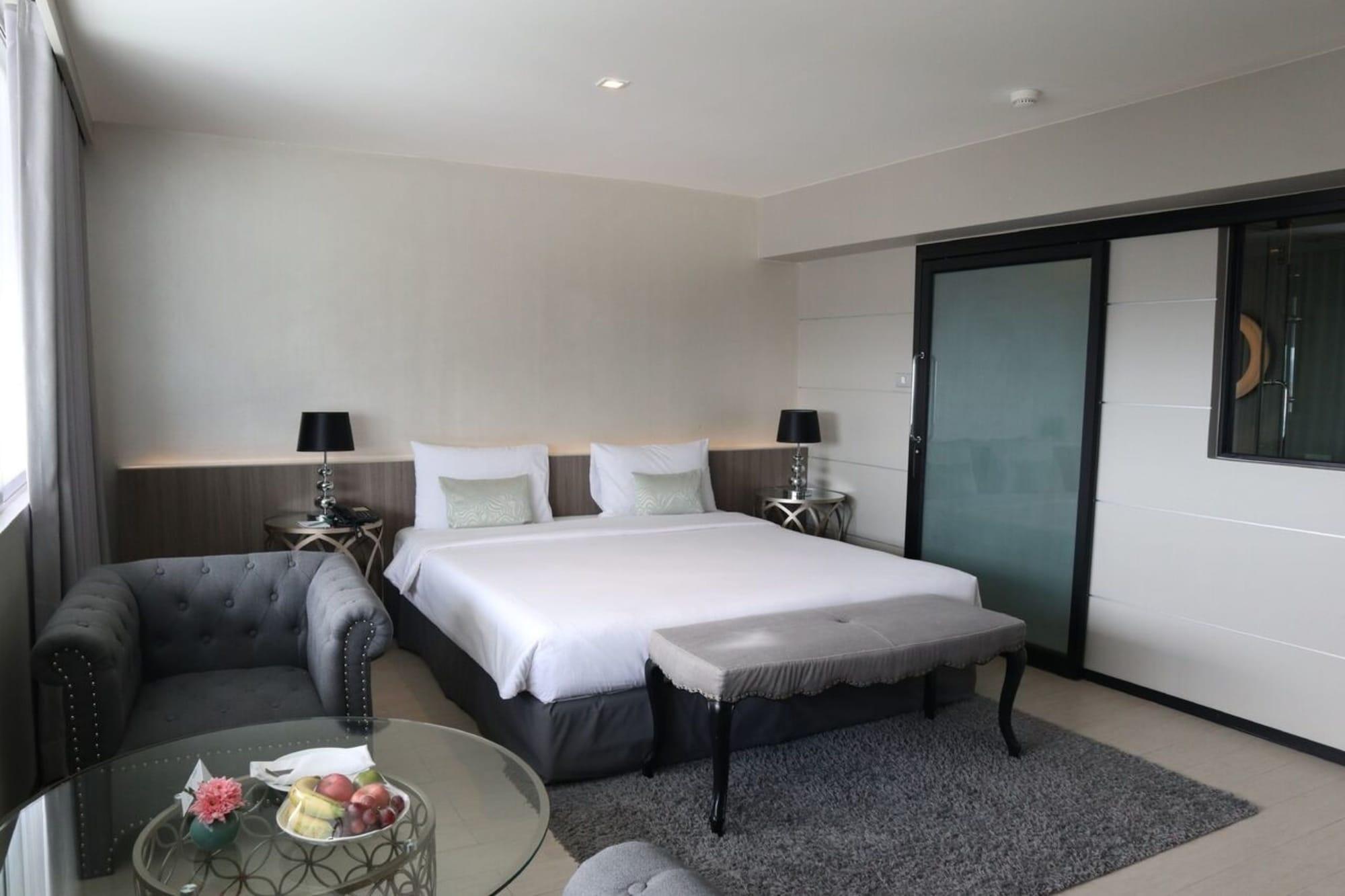 Pearl Hotel Phuket Exterior foto