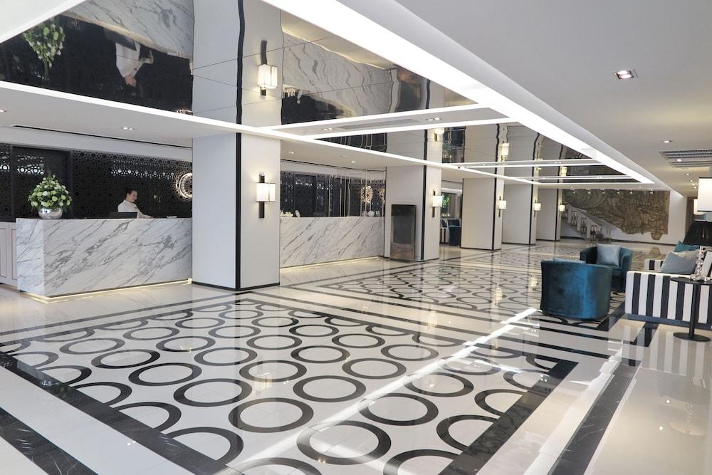 Pearl Hotel Phuket Exterior foto